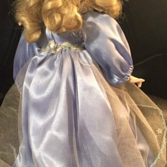 ANGEL OF PEACE PORCELAIN DOLL PATRICIA ROSE PARADISE GALLERIES - Picture 2 of 3
